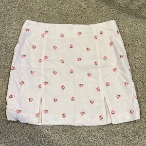 Forever 21 Cream Pencil Mini Skirt with Slit